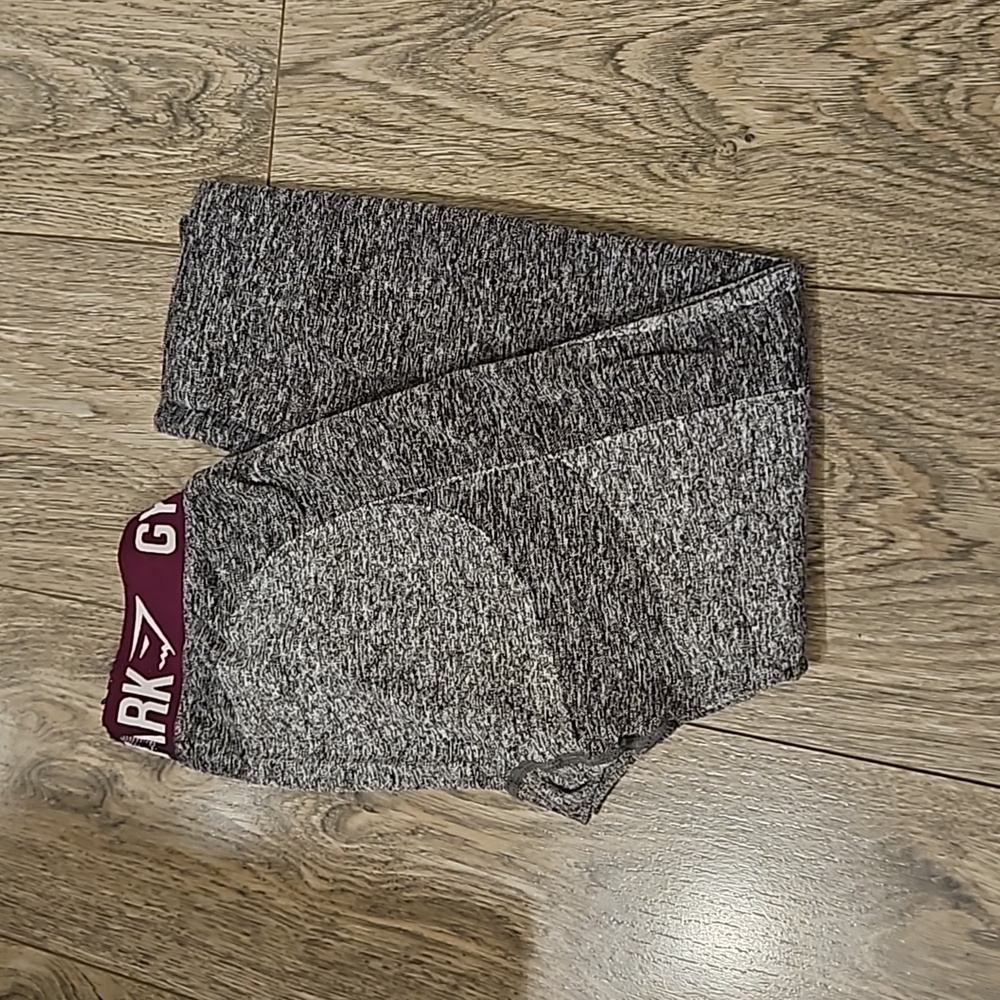 Gymshark Cropped Leggings size XS